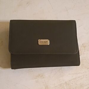 Mundi Black Wallet Sleek Minimalist Design